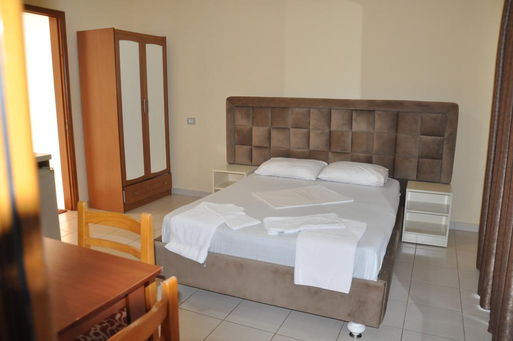 Hotel Ilio קסאמיל מראה חיצוני תמונה
